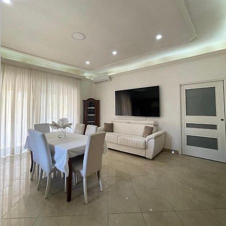 House Mari Apartment Napoli Bagian luar foto