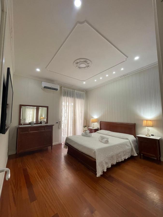 House Mari Apartment Napoli Bagian luar foto