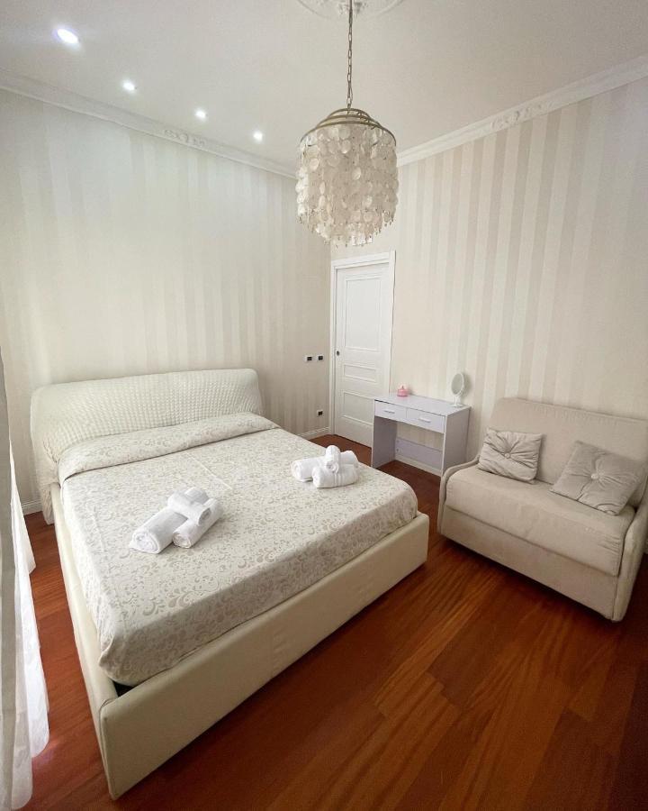 House Mari Apartment Napoli Bagian luar foto