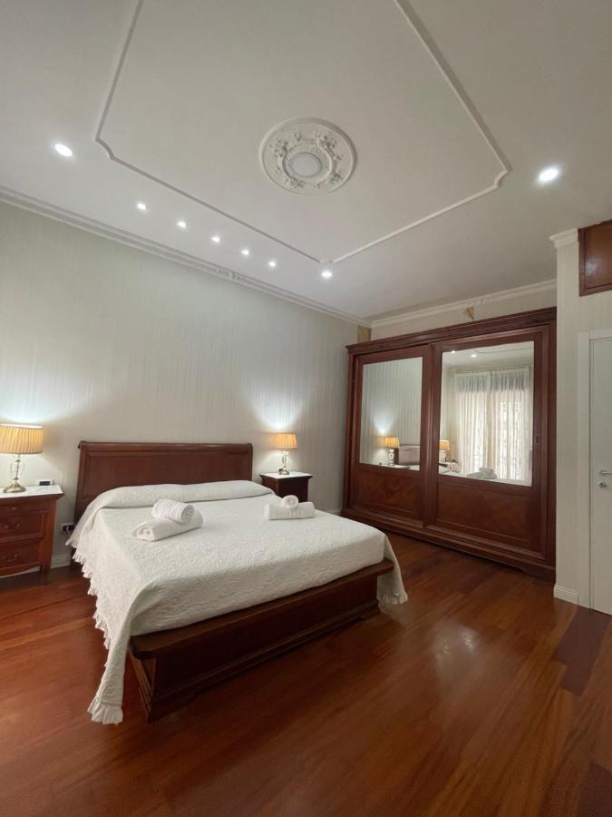House Mari Apartment Napoli Bagian luar foto